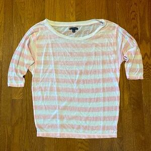 American Eagle women’s lightweight‎ top
